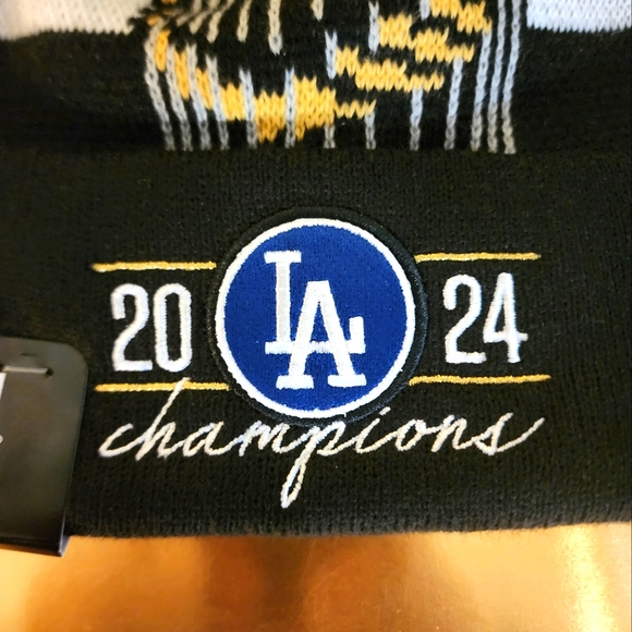 Los Angeles Dodgers New Era MLB 2024 World Series Champions Locker Room Beanie - Picture 5 of 6
